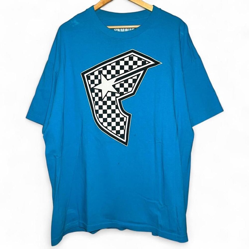 Vintage Y2K 00s Famous Stars and Straps Skater Punk Grunge T-Shirt Size XXL